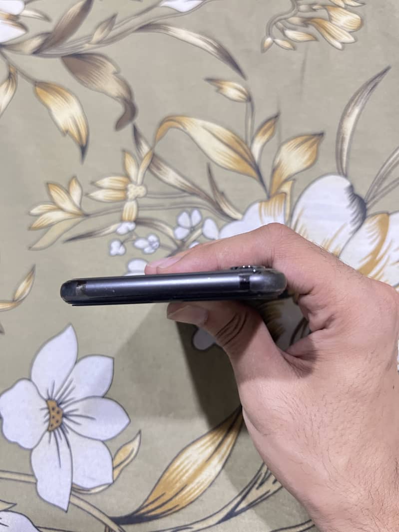 Apple iPhone X 0