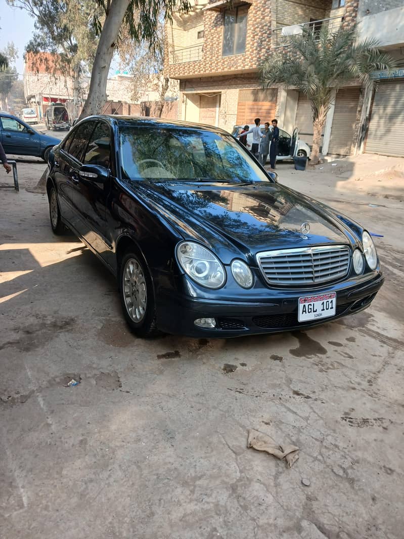 Mercedes E Class 2005 5