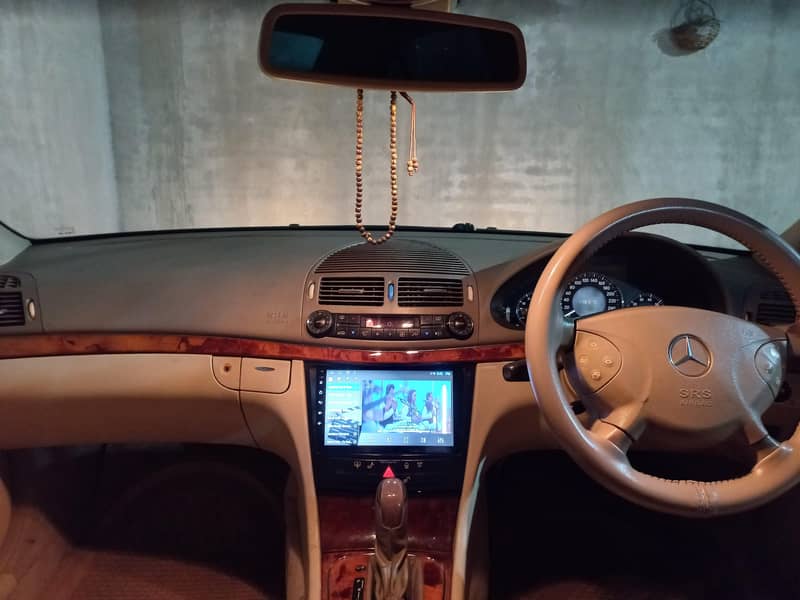 Mercedes E Class 2005 8
