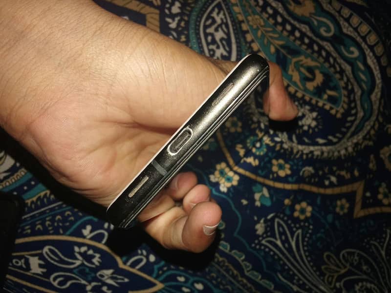 Google Pixel 6a 3