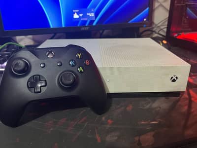 Xbox one s 512gb  with controller