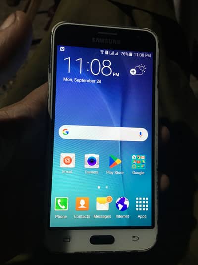 Samsung Mobile J5