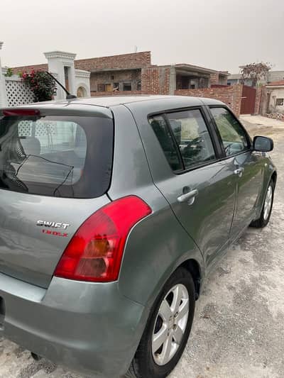 Suzuki Swift 2012 DLX