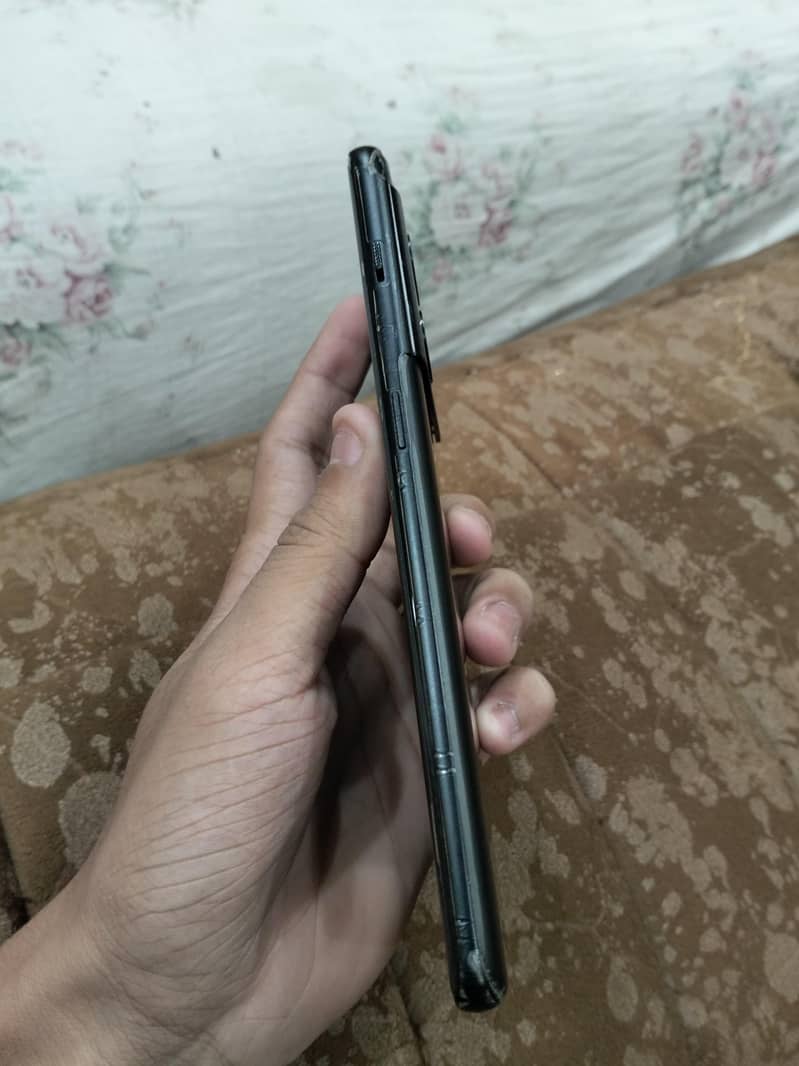 One Plus 10 Pro 3