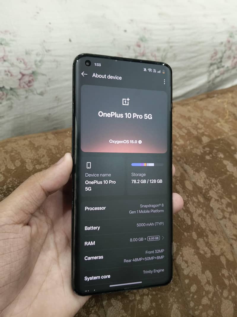 One Plus 10 Pro 4