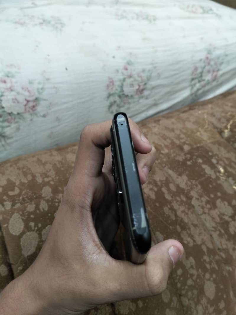 One Plus 10 Pro 6