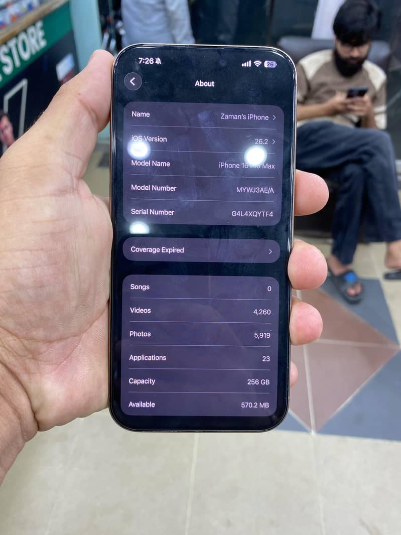 Apple iPhone 16 Pro Max 2