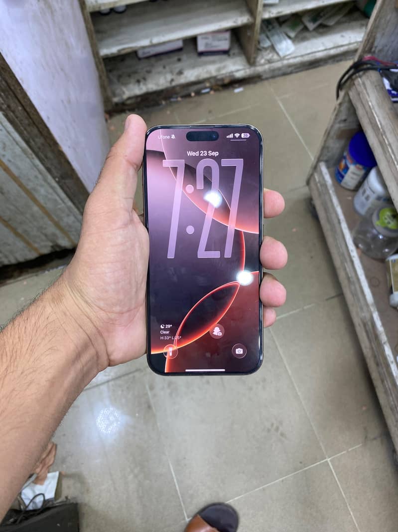 Apple iPhone 16 Pro Max 7