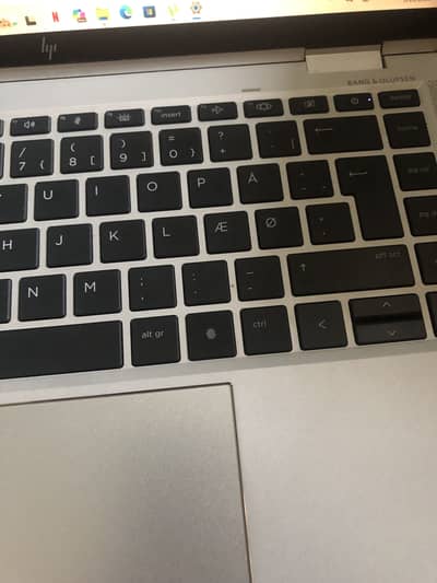 HP Elite book i7-10610U