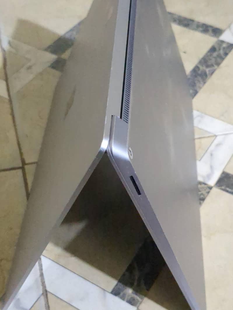 Microsoft Laptop 2