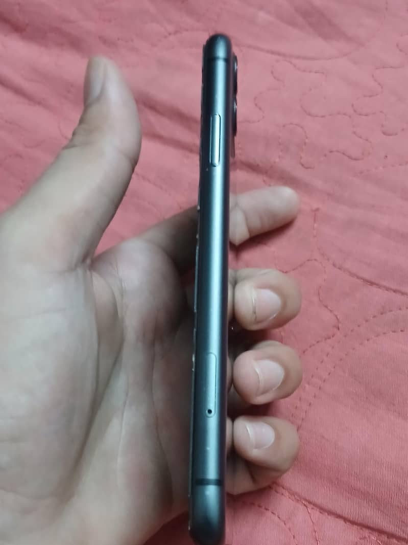 Apple iPhone 11 2