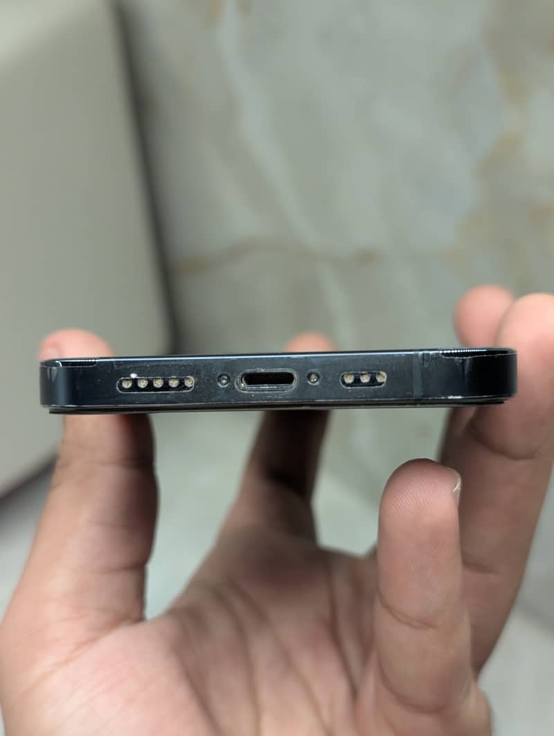 Apple iPhone 12 Pro 3