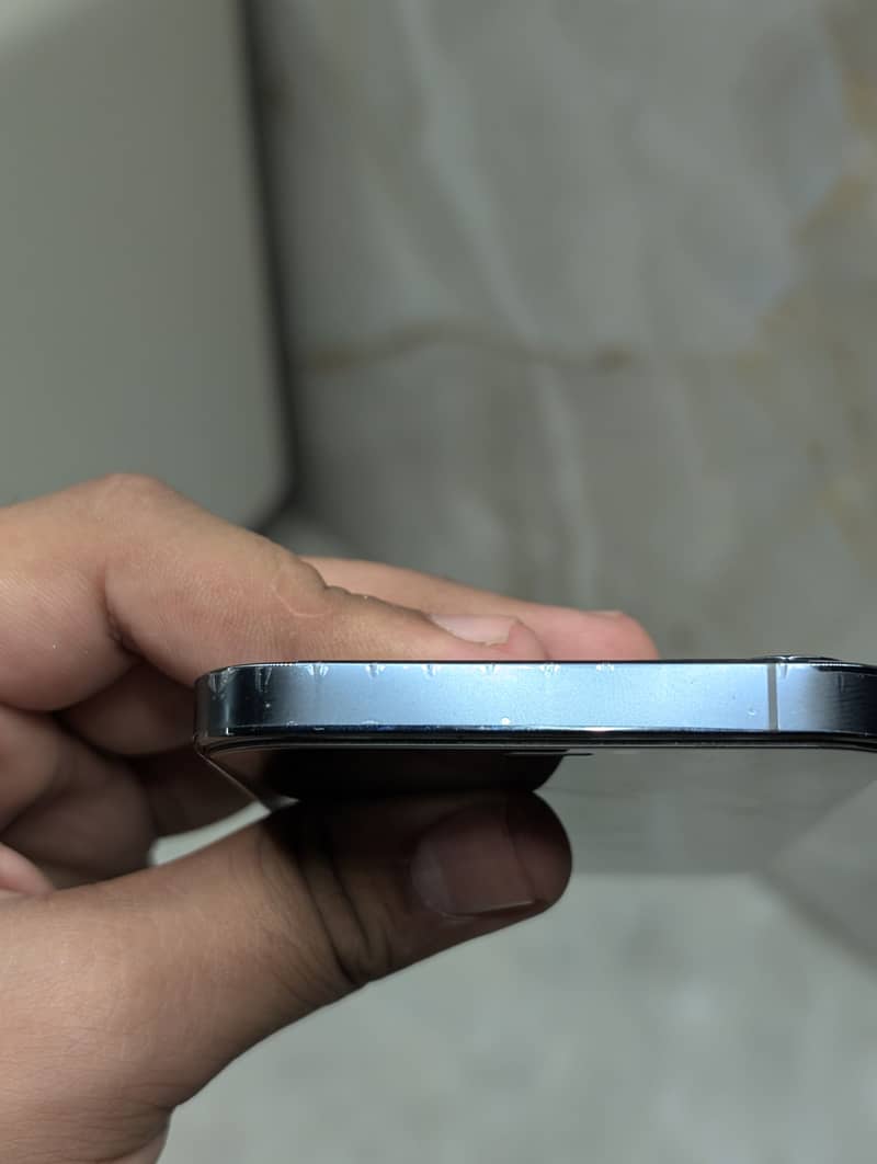 Apple iPhone 12 Pro 4