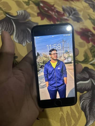 Apple iPhone 7