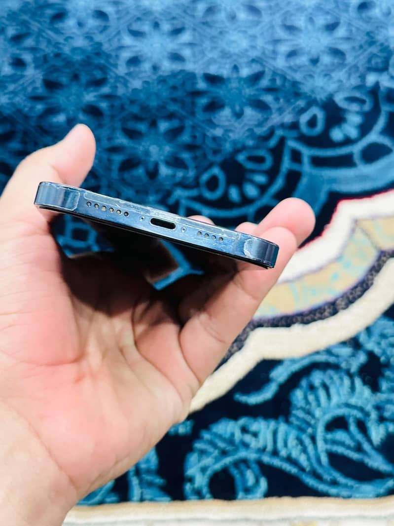 Apple iPhone 13 Pro Max 5
