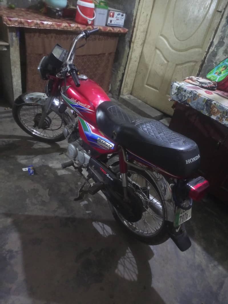 Honda cd70 3