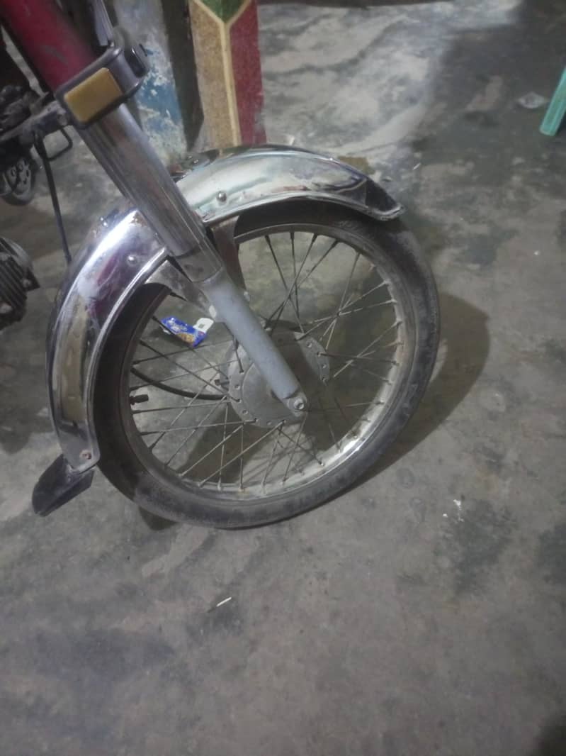 Honda cd70 8