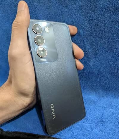 Vivo Y100