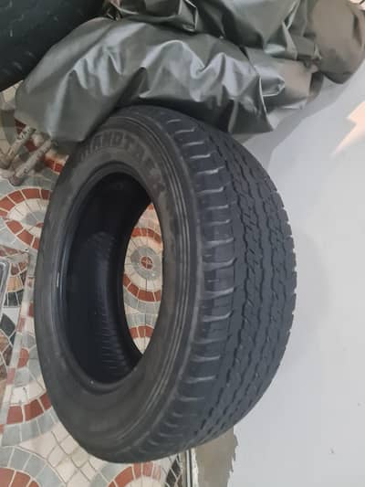 toyota fortuner tyer