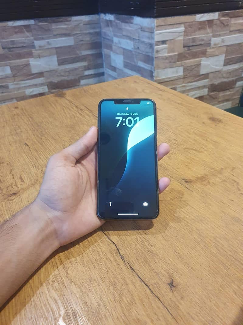 Apple iPhone XS 2