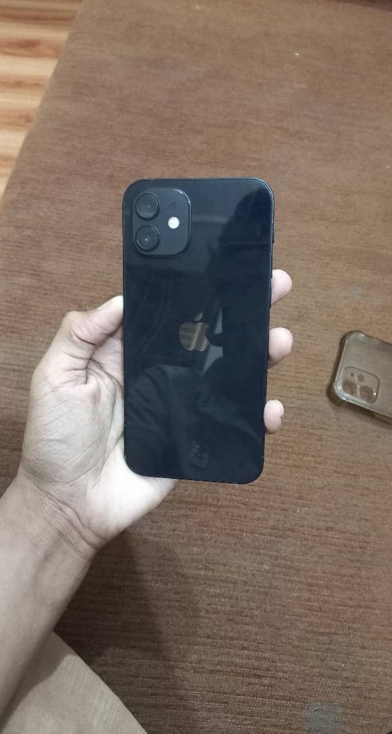Apple iPhone 12 1