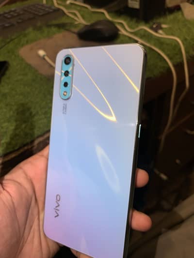 Vivo S1