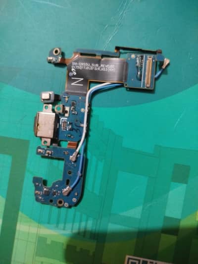 S8 Plus Charger Stip