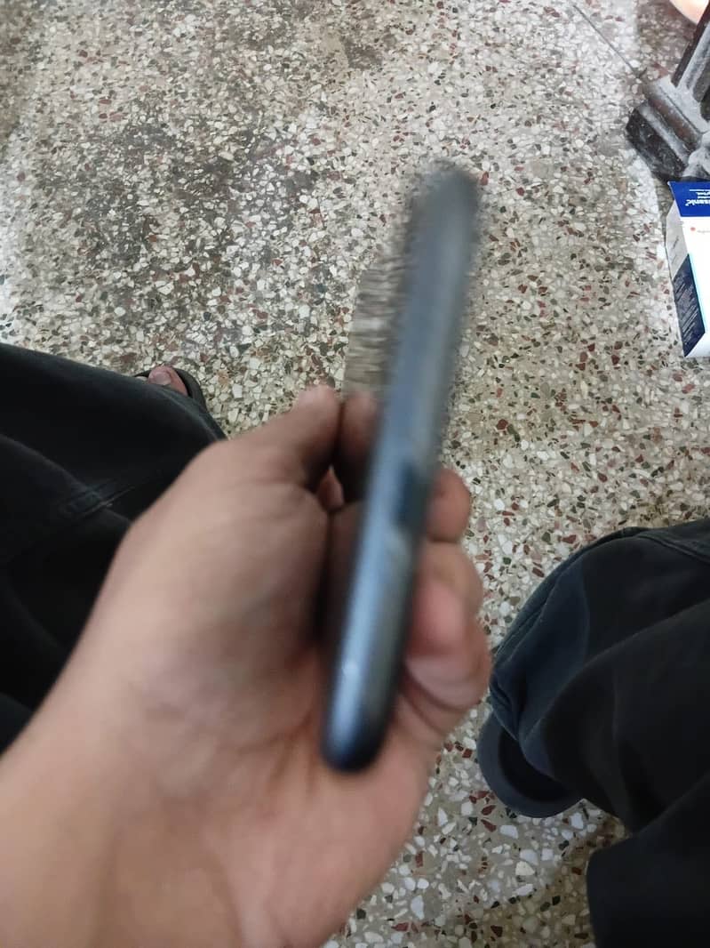 Apple iPhone 11 6