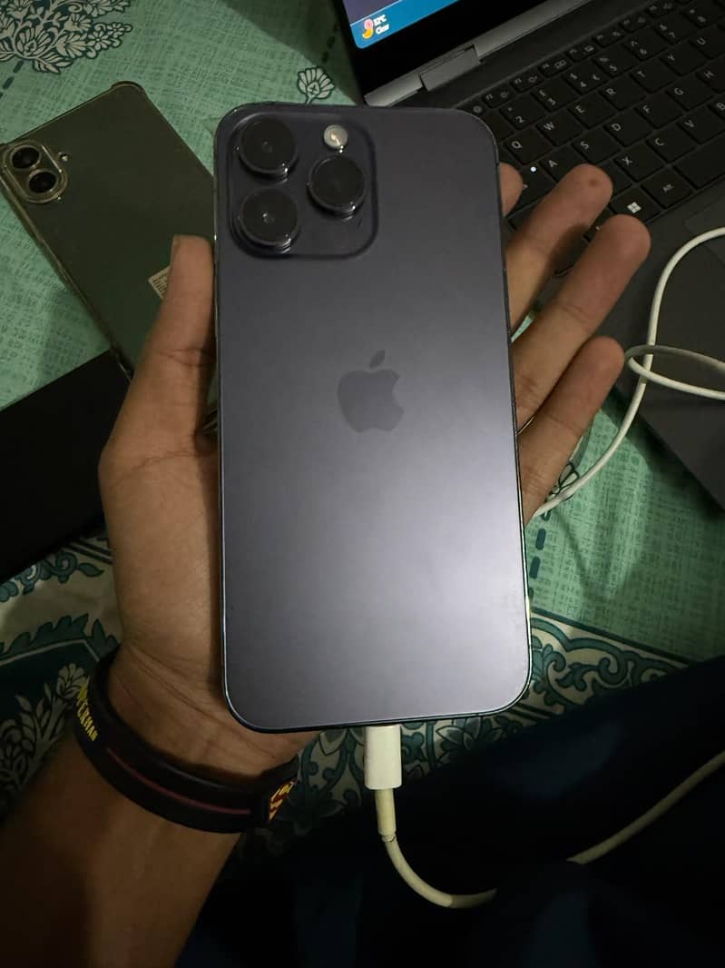 Apple iPhone 14 Pro Max 3