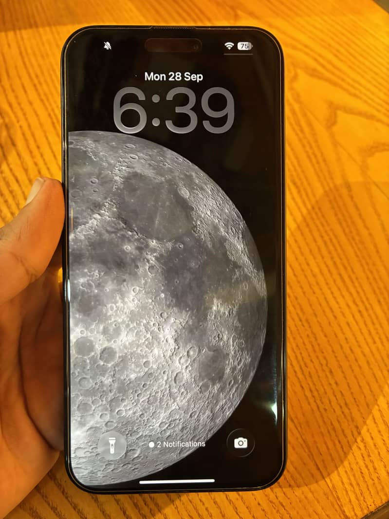 iPhone 15 Pro Max 1