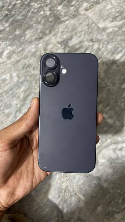 Apple iPhone 16