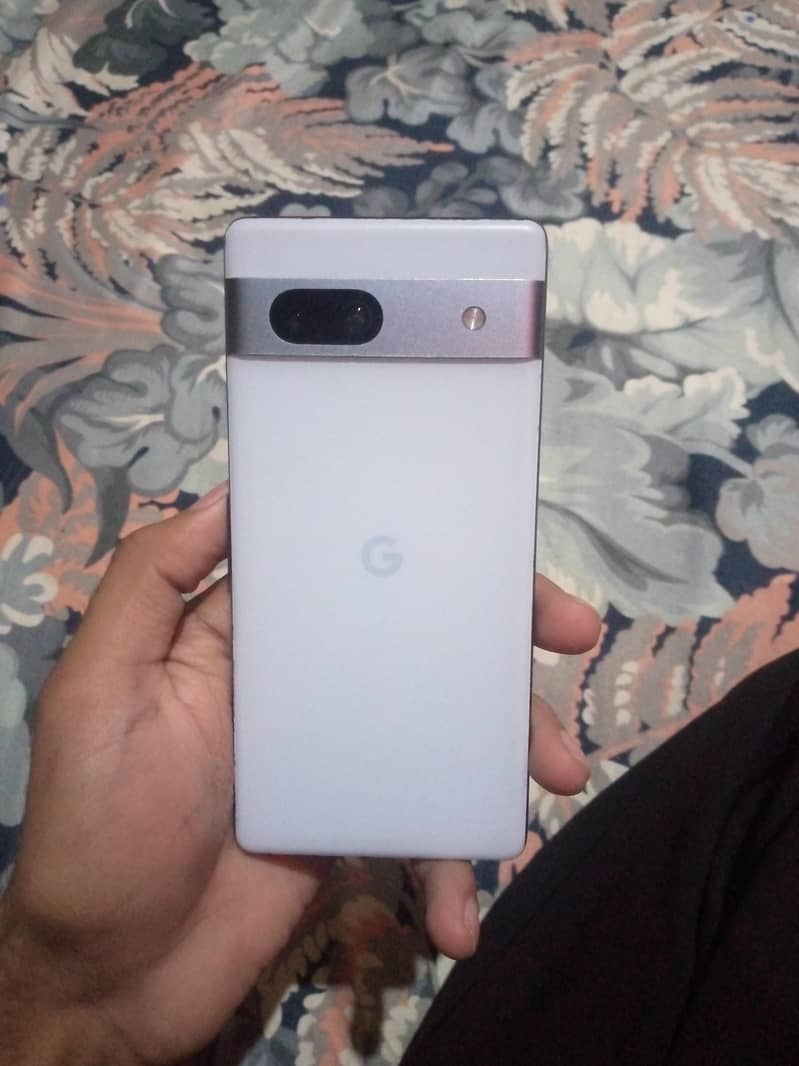 Google Pixel 7a 1