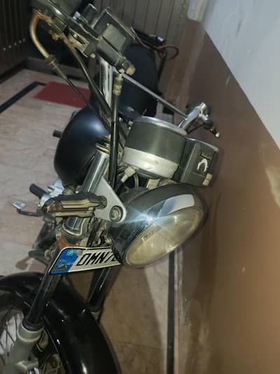 Suzuki. . 150