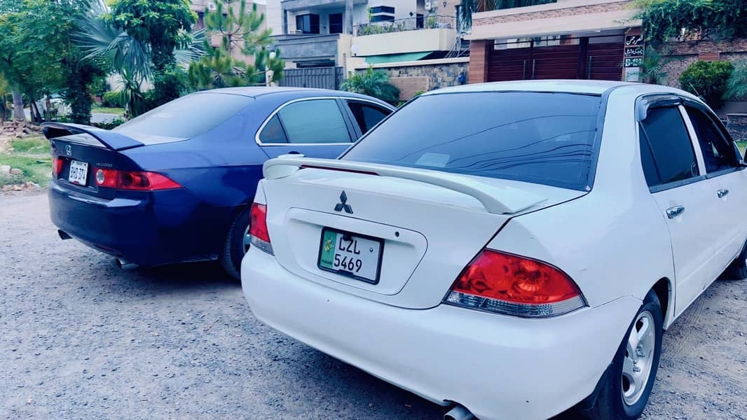 Lancer 2004 19