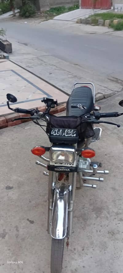 HONDA 125 SPECIAL EDITION 2022model Argent for sell