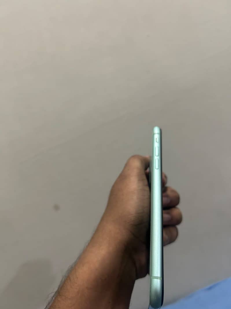 Apple iPhone 11 5