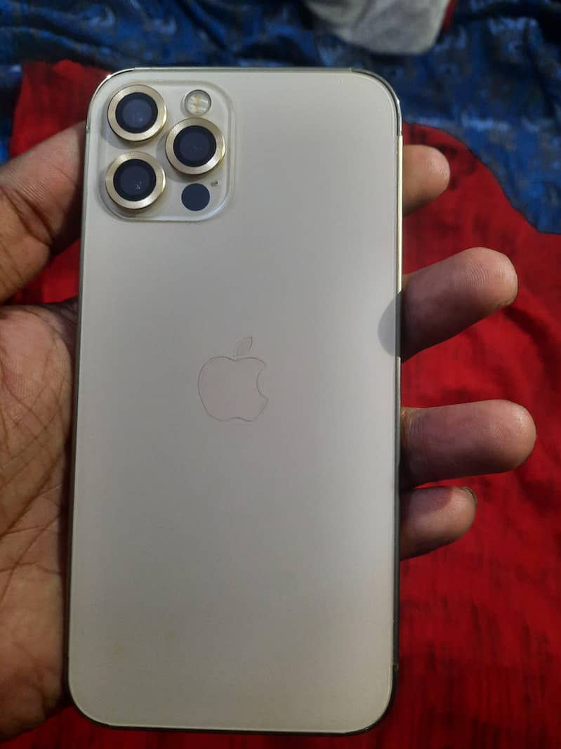 Apple iPhone 12 Pro 4