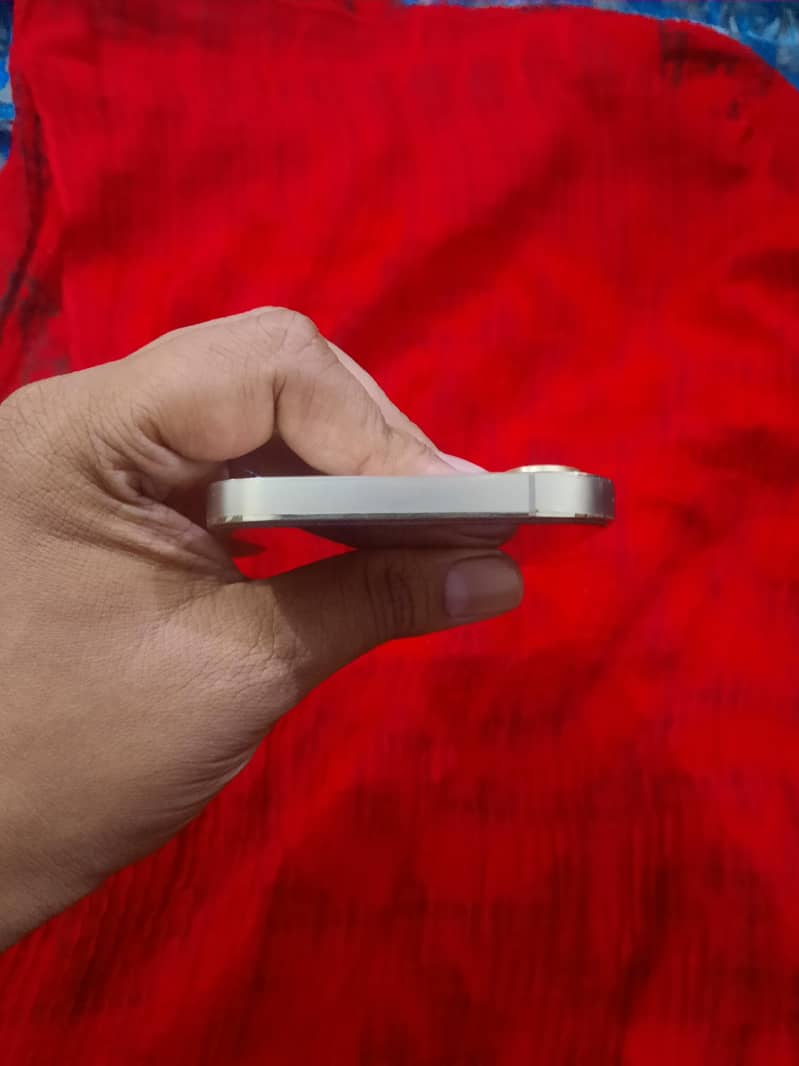 Apple iPhone 12 Pro 10