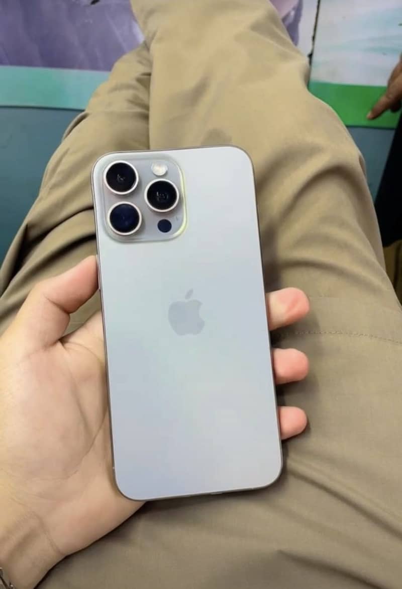 Iphone 15 Pro Max 0