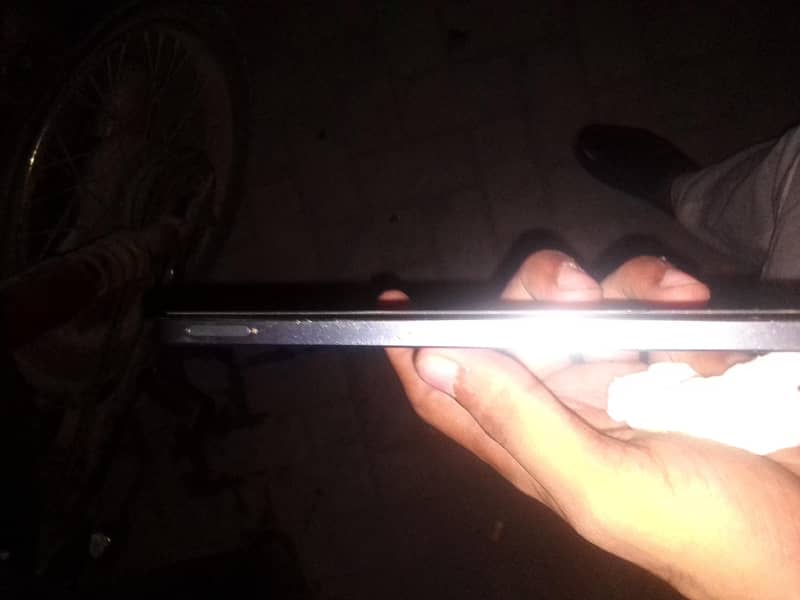 Realme Note 60x 2