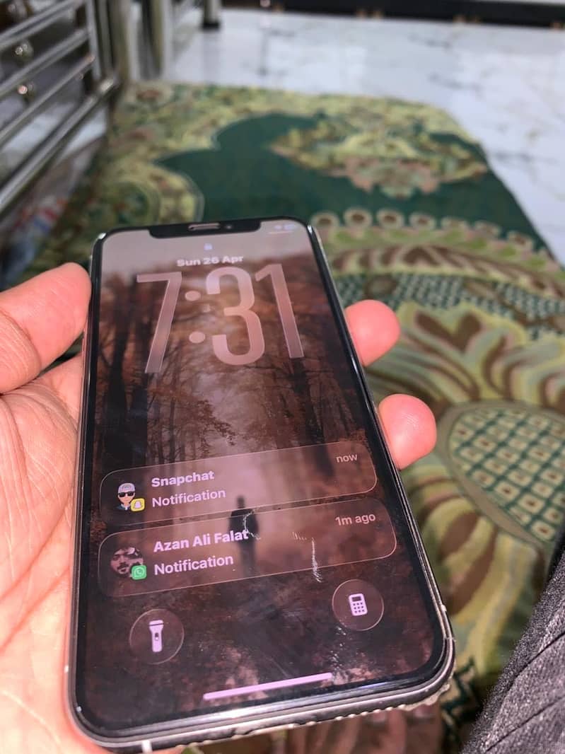 Apple iPhone 11 pro 5