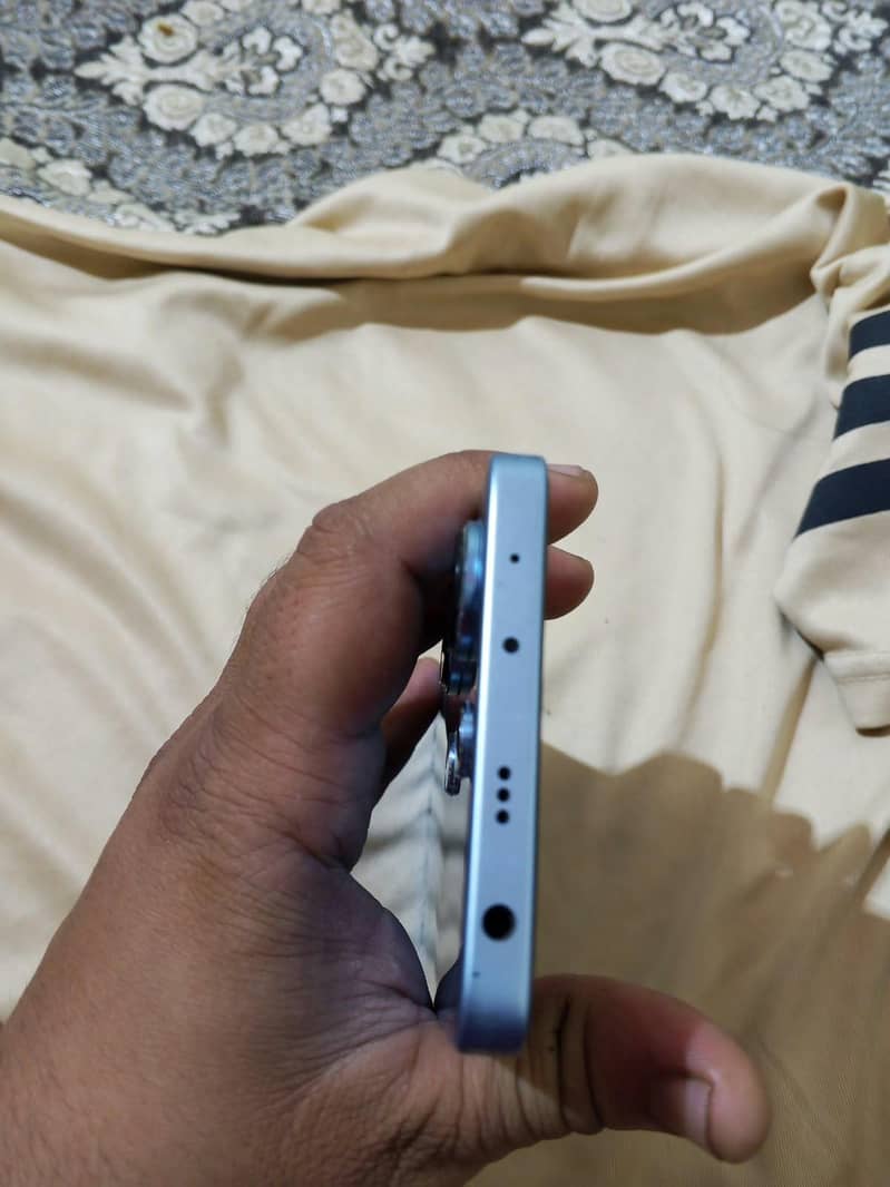 Realme Note 13 5