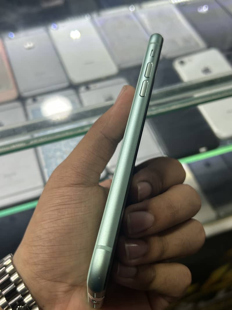 Apple iPhone 11 1