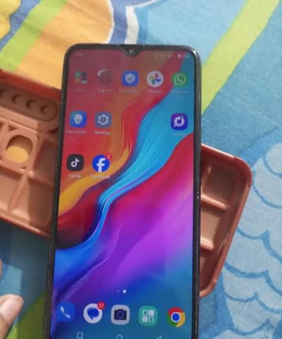 Infinix Hot 8 Lite