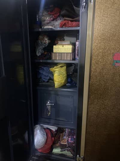 Wardrobe slightly used