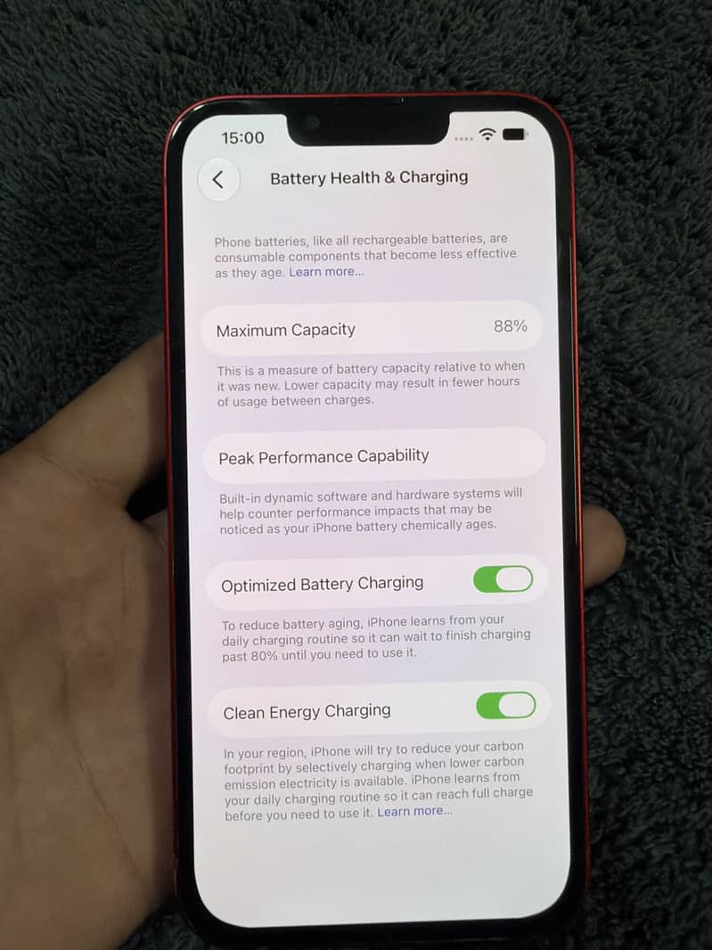 Apple iPhone 13 8