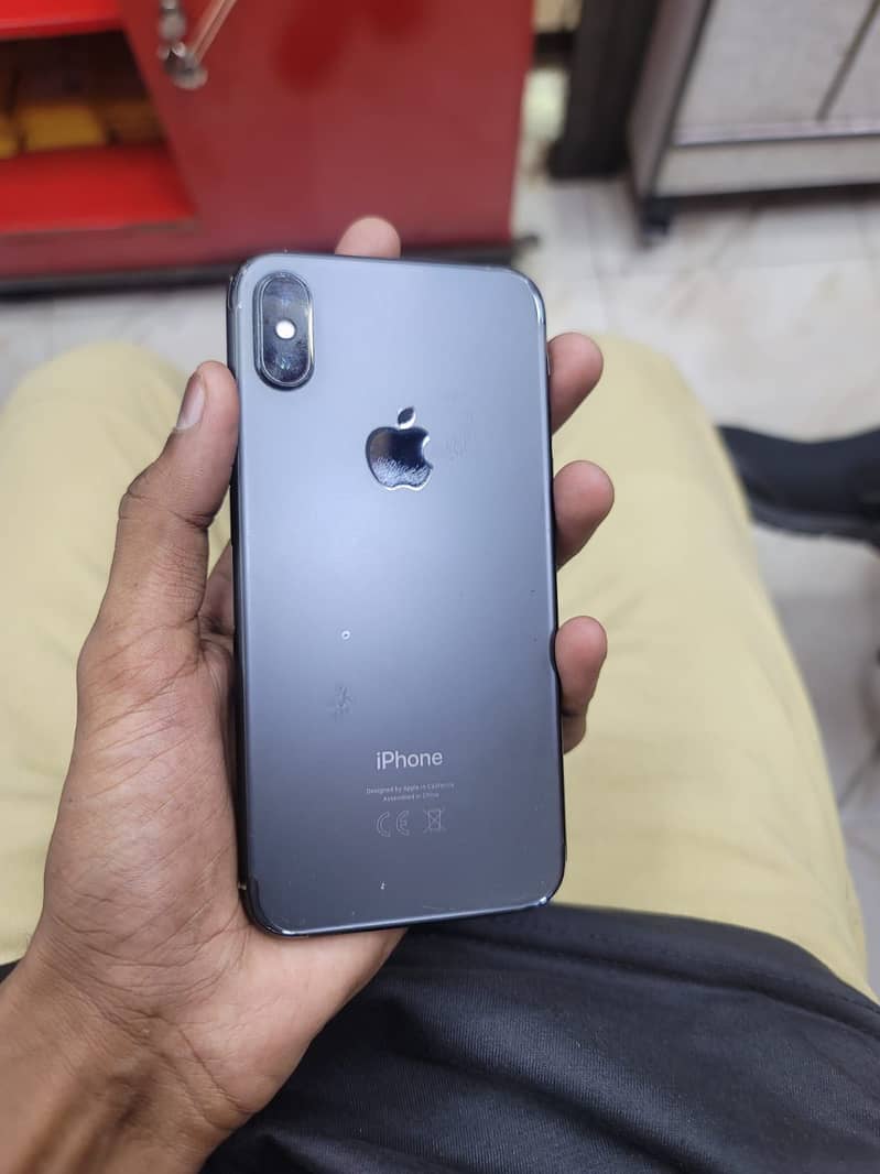 Apple iPhone X 3