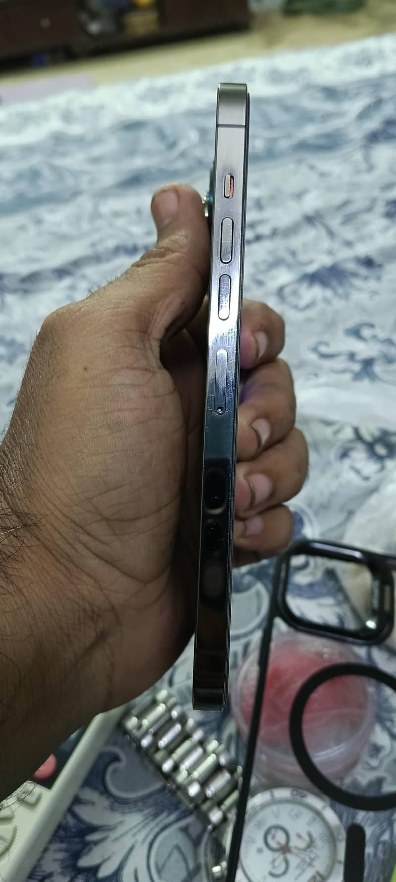 Apple iPhone 13 Pro Max 3