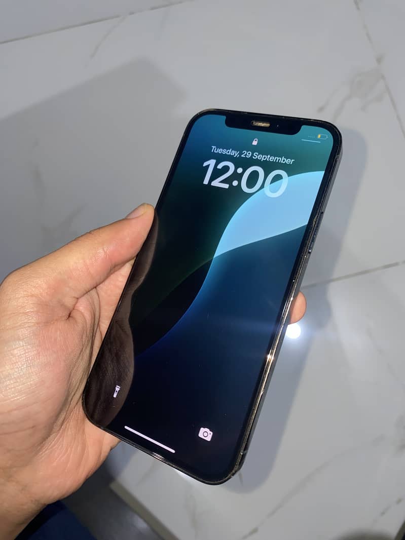 Apple iPhone 12 Pro 1