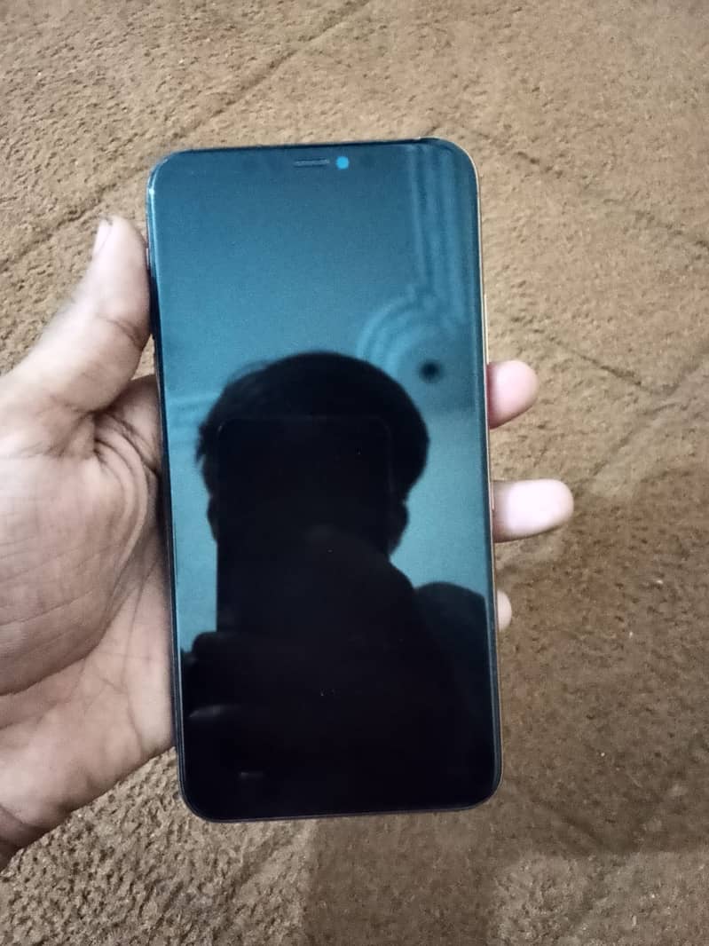 Apple iPhone 11 Pro Max 7